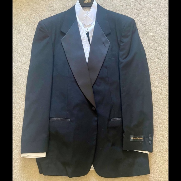 Wool tux - Picture 1 of 8